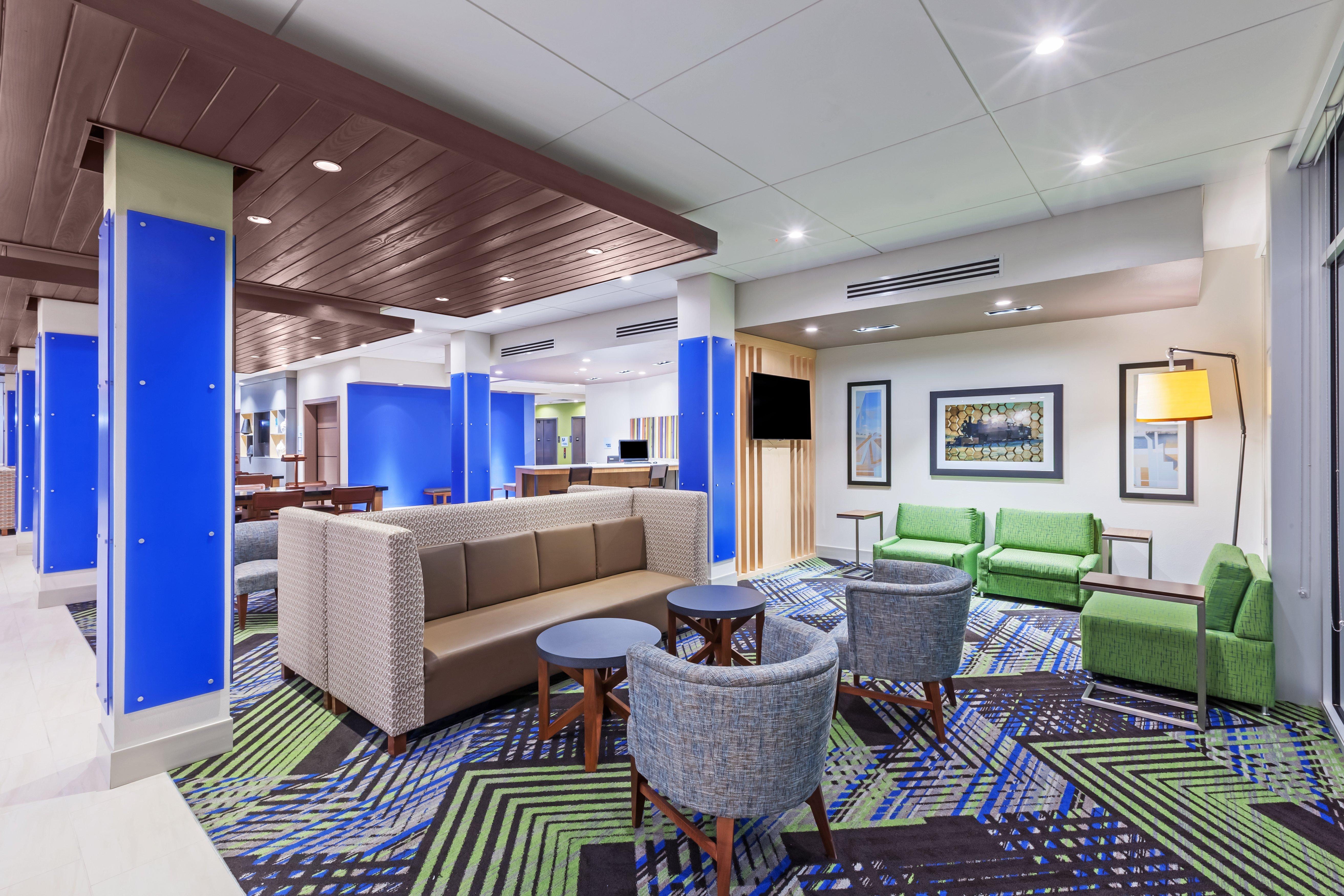 Holiday Inn Express And Suites Chanute By Ihg Esterno foto