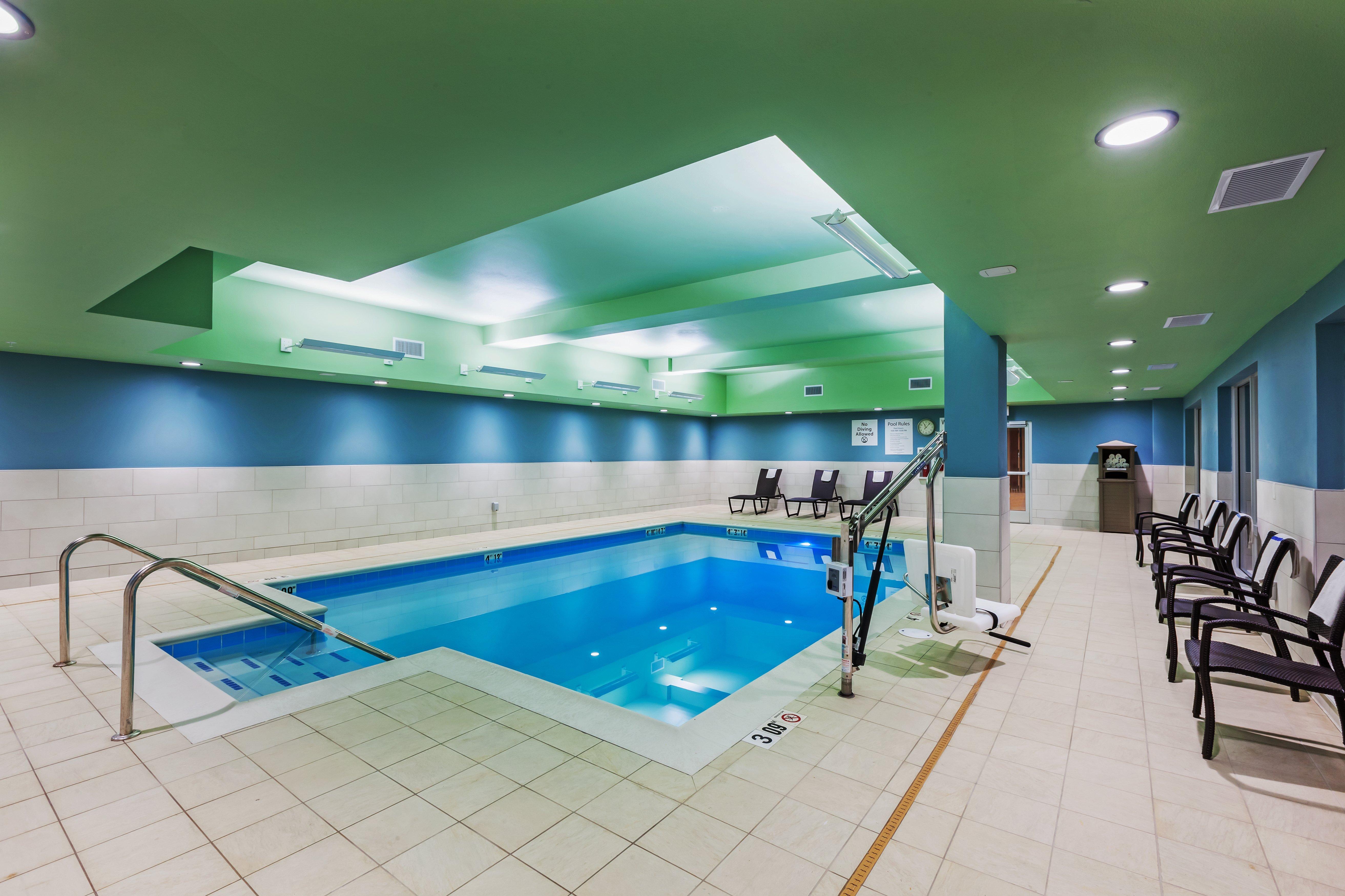 Holiday Inn Express And Suites Chanute By Ihg Esterno foto