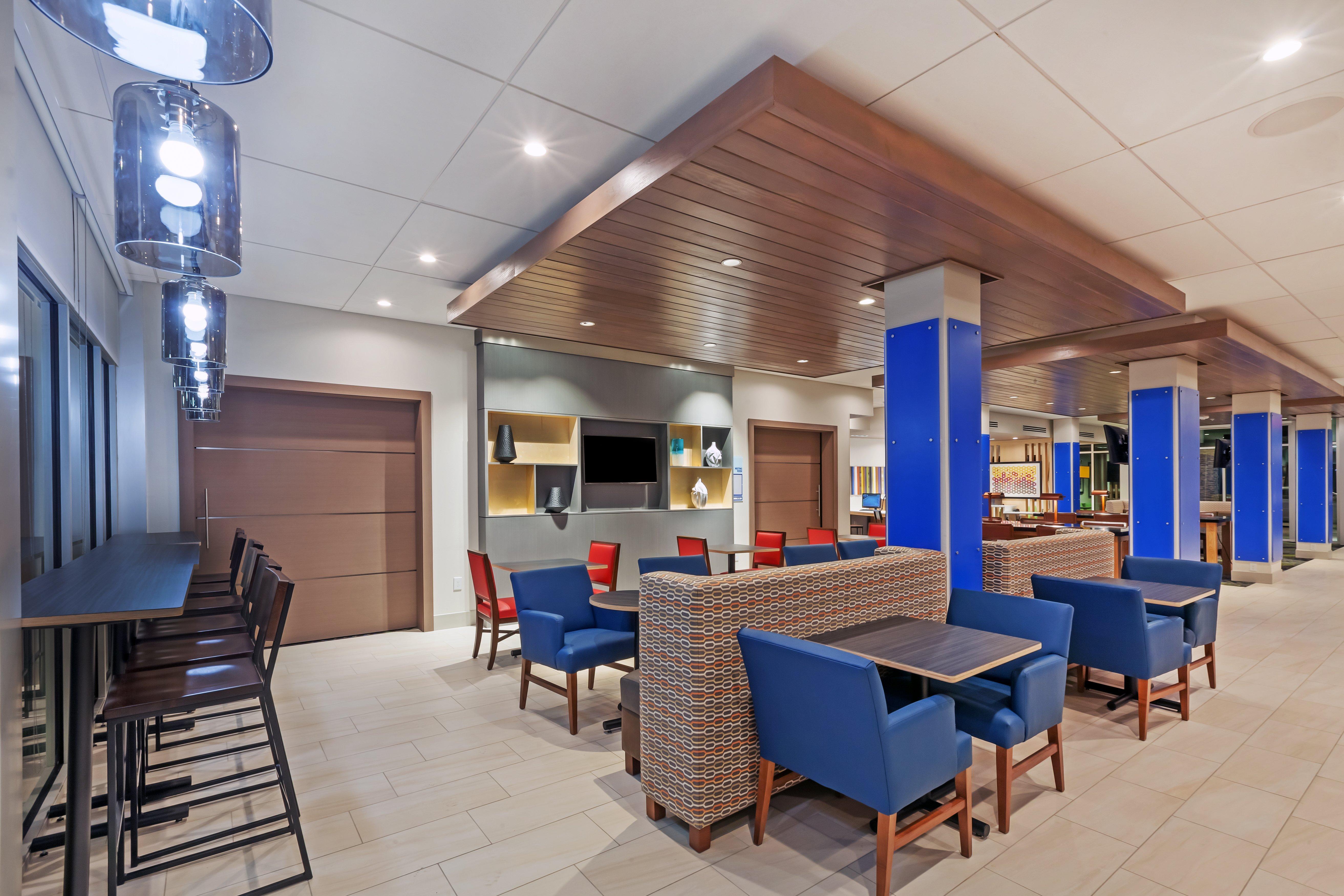 Holiday Inn Express And Suites Chanute By Ihg Esterno foto