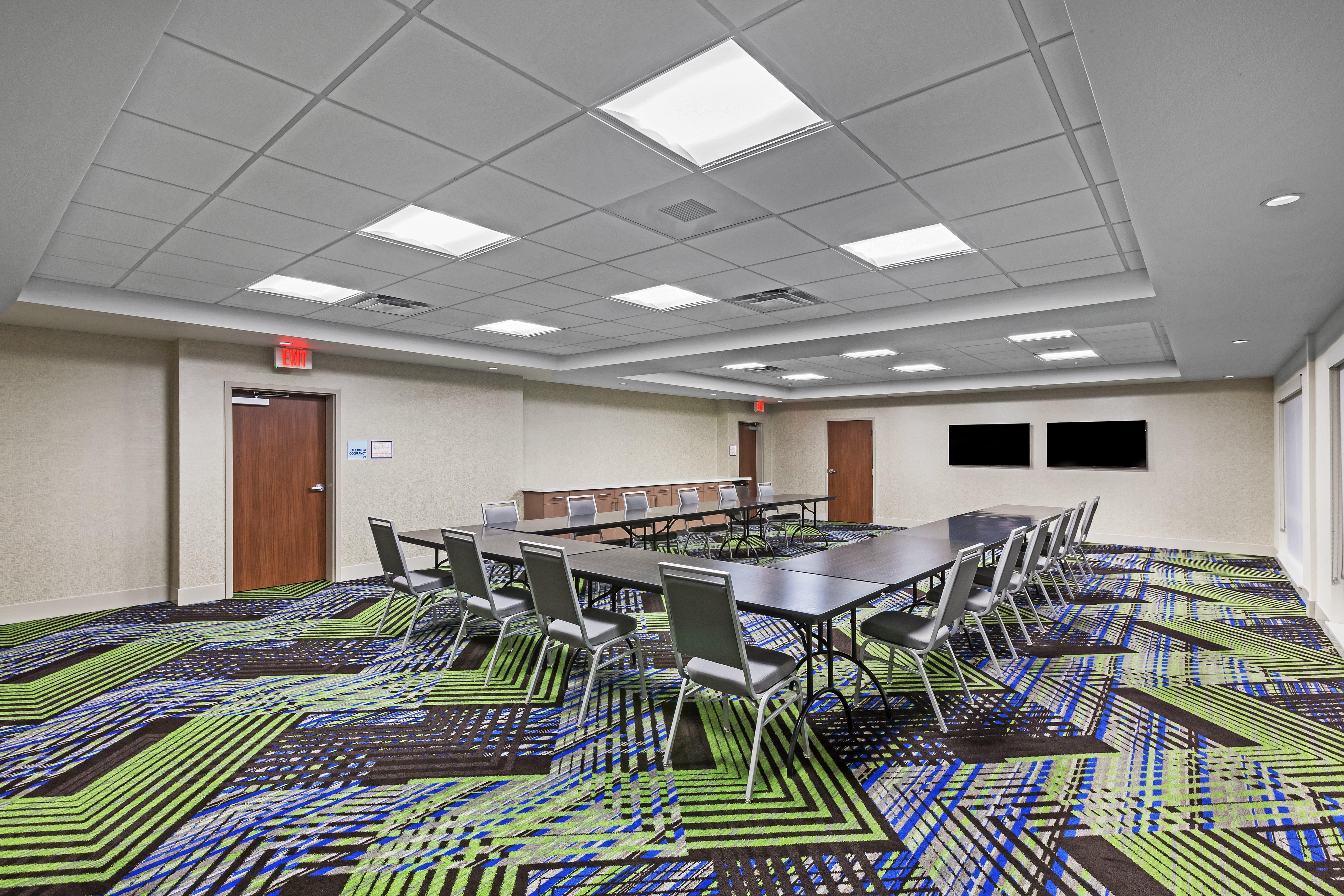 Holiday Inn Express And Suites Chanute By Ihg Esterno foto